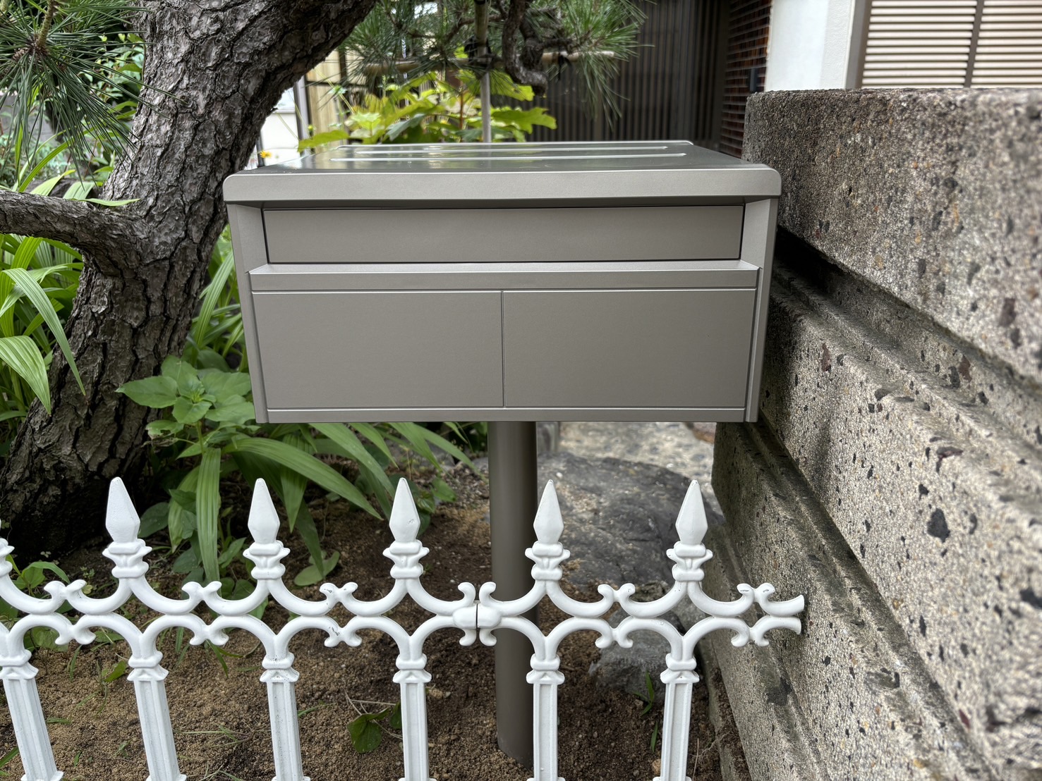 愛知県大府市　ポスト取替工事　LIXILエクスポスト